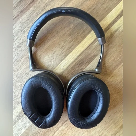 Parrot Zik Wireless Noise Cancelling Headphones